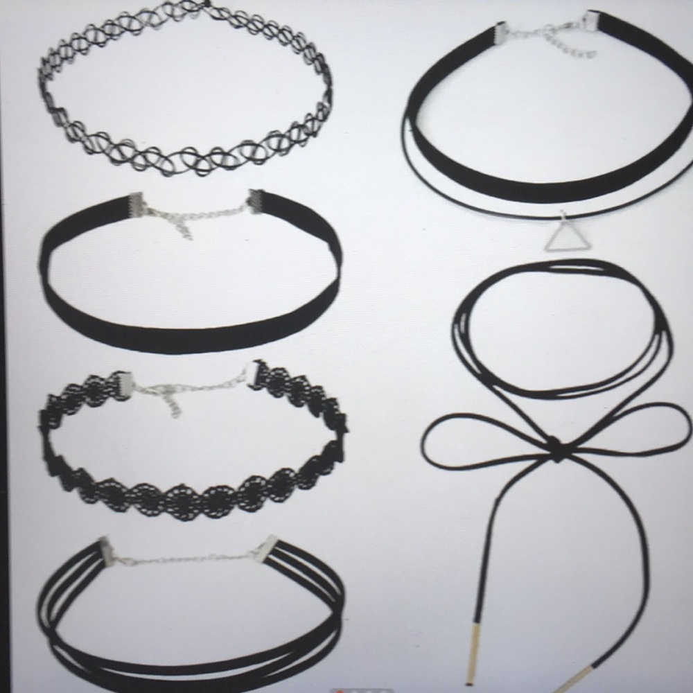 Adorable mixed choker necklace( pick 3) 🥰🌸😘